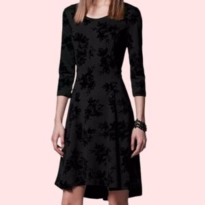 NWT Simply Vera Vera Wang Flocked Ponte Elegant Black Floral Dress Size Small